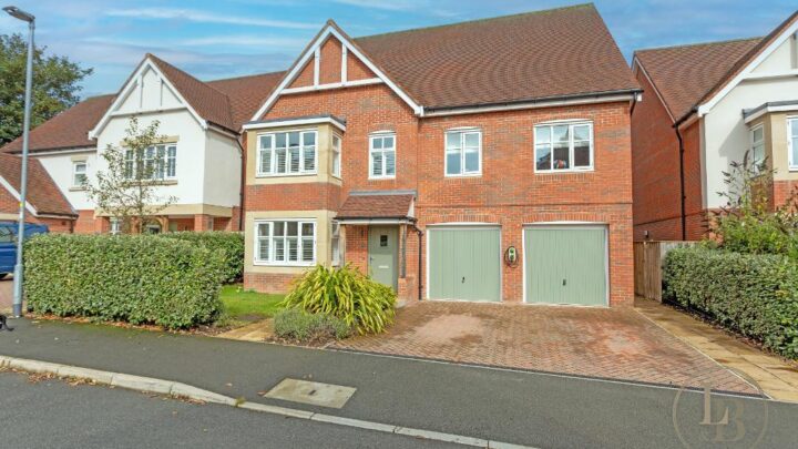 Wildflower Rise, Mansfield, Nottinghamshire, NG18 2AN
